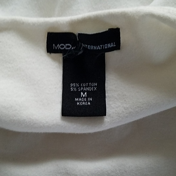 Moda International Top - Picture 6 of 6